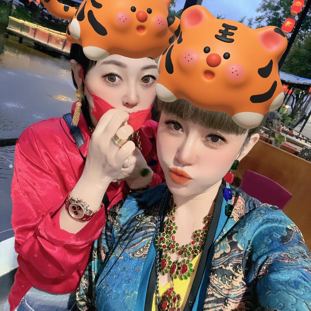 东隽宇服饰-（搜“坤哥服装”是我直播号）