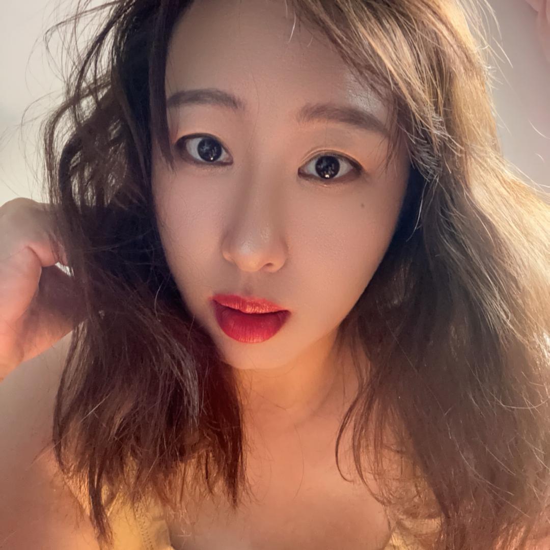 月亮亮了🌙