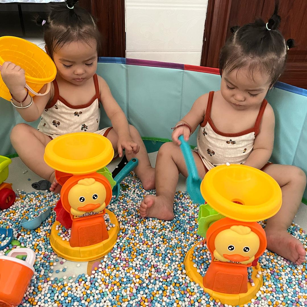 双胞胎姐妹👯‍♀️