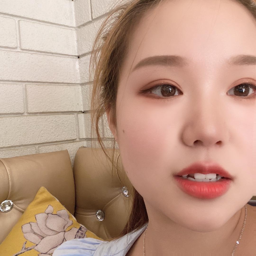 巩义拾悦美甲美睫工作室