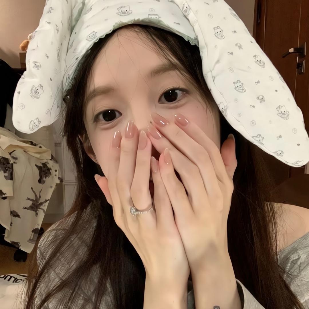 小熊陪着你看月亮