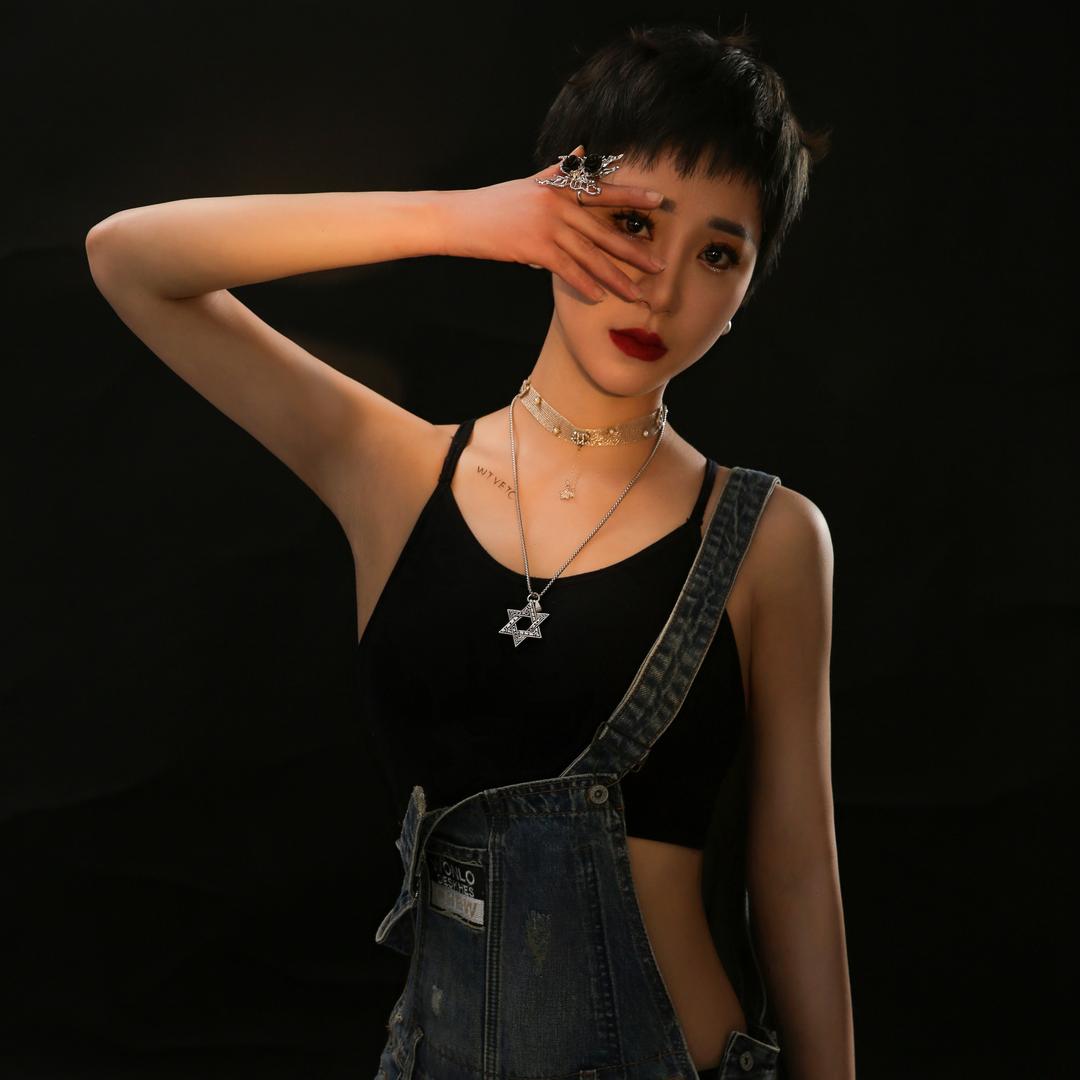 歌手妞妞
