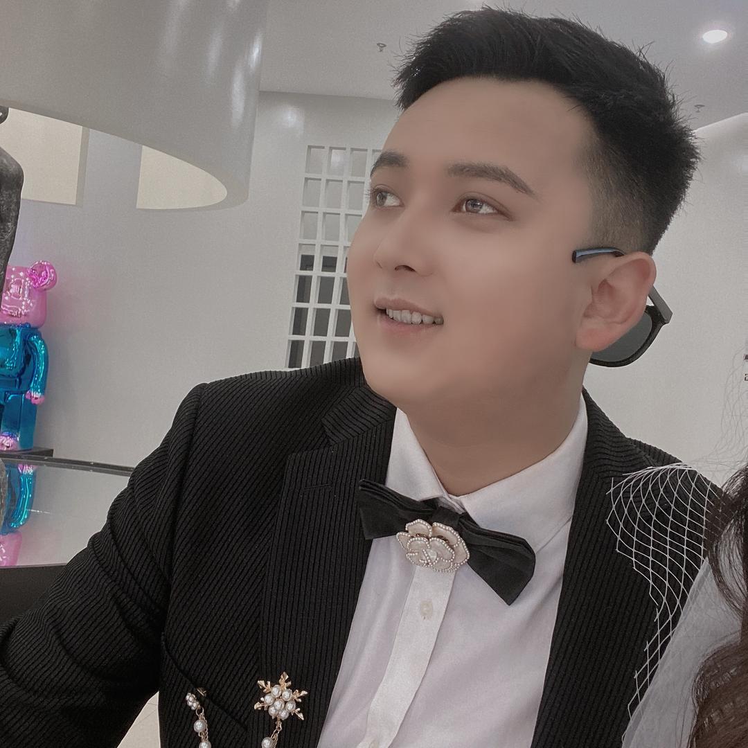 徐彦广👨‍👩‍👧