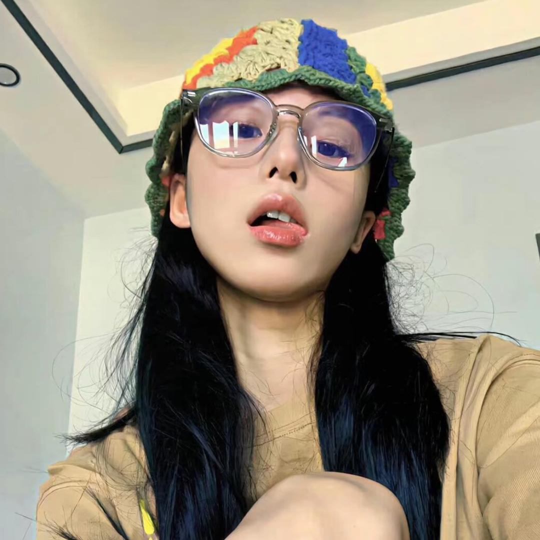 钱多多.