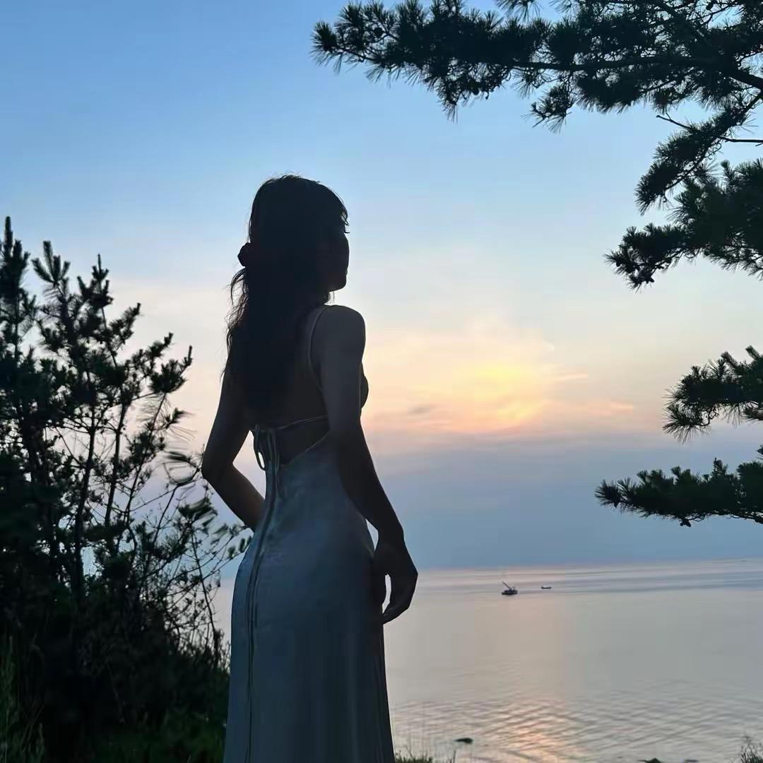 美周女装外贸