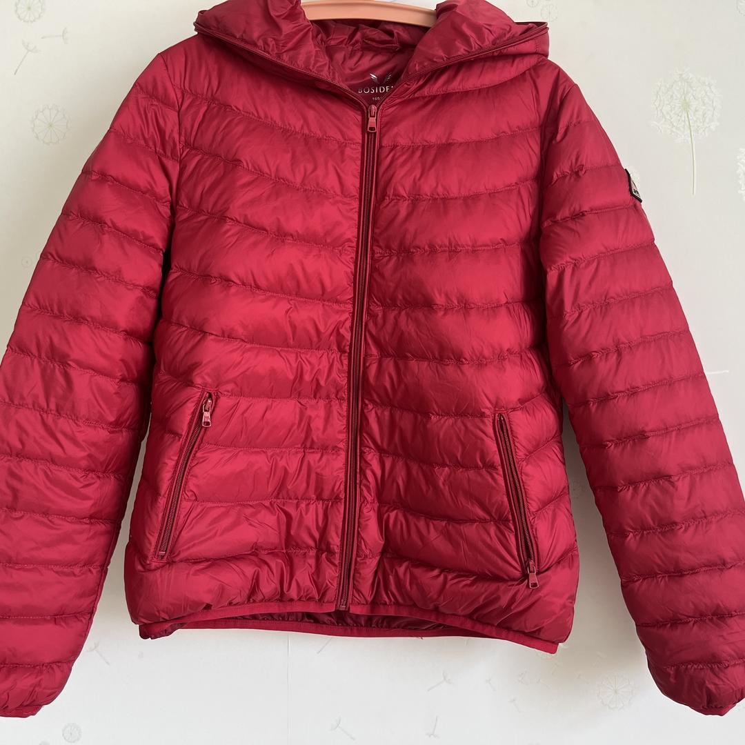 亲和衣舍羽绒服饰