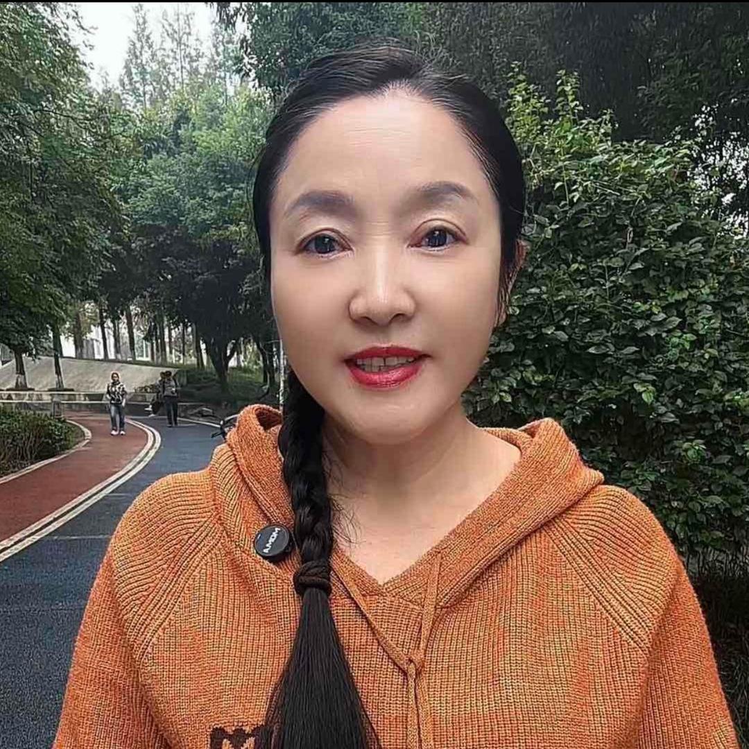 凌飞婆婆爱分享