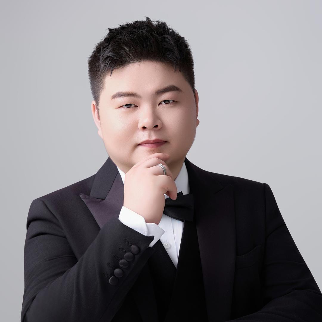 刘佳 | 金时旺启宸曲面贴合设备