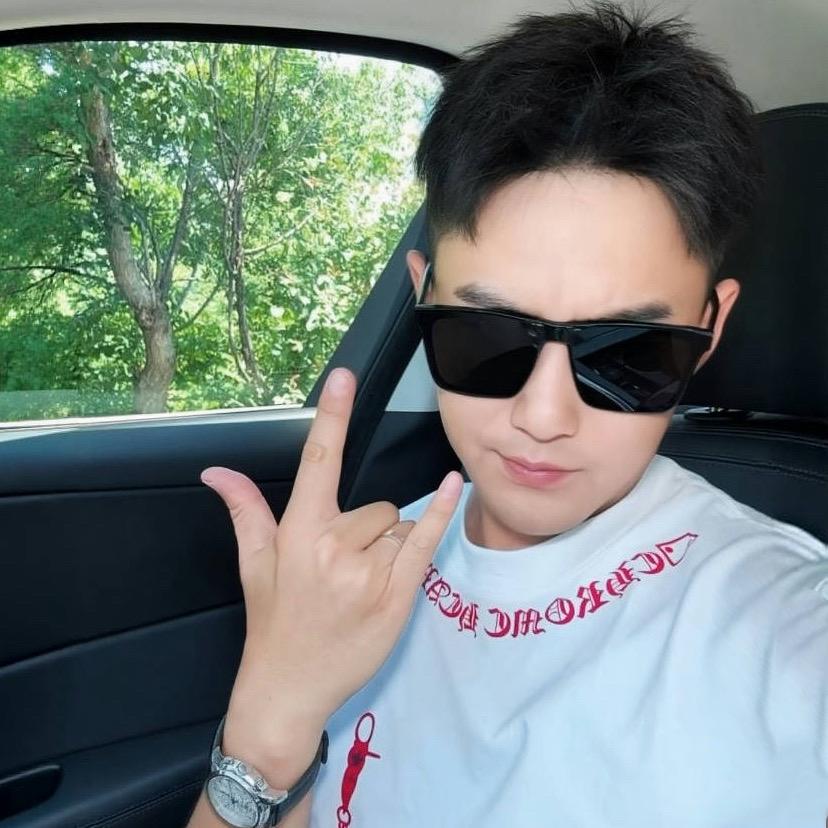 一个迷人的混蛋