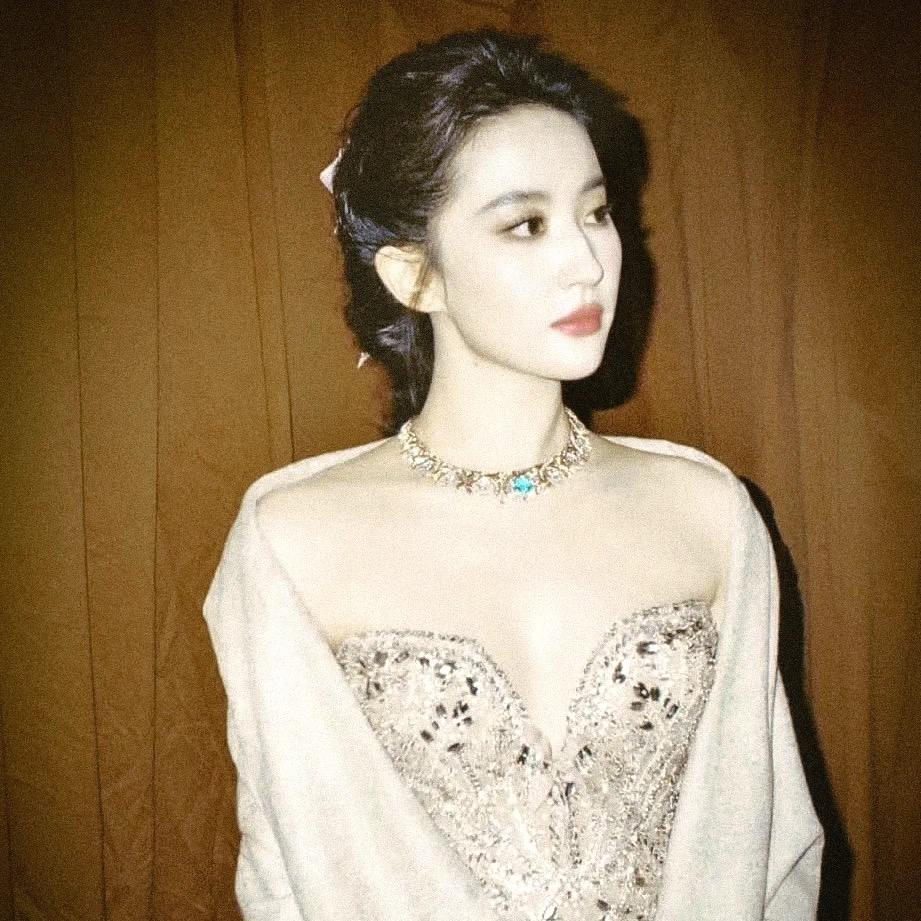 𝑪𝒖𝒊𝒍𝒖𝒚𝒂𝒐𝟔𝟏