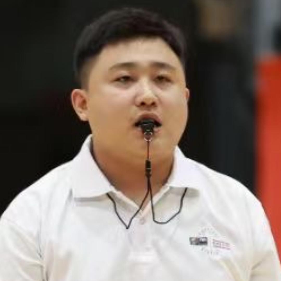 篮球李指导