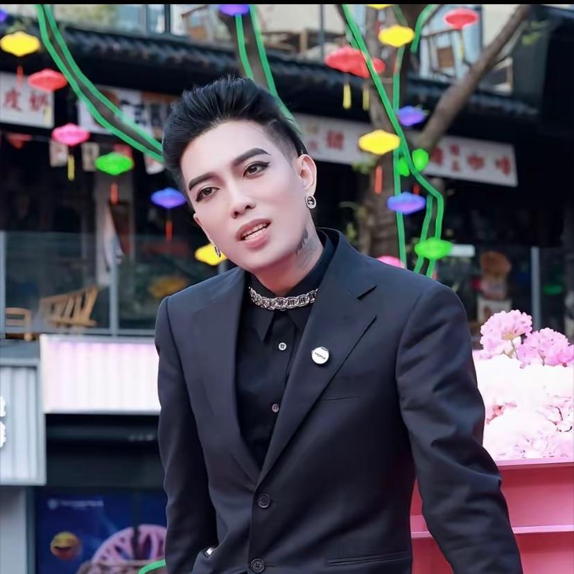 一枝梅爱美妆