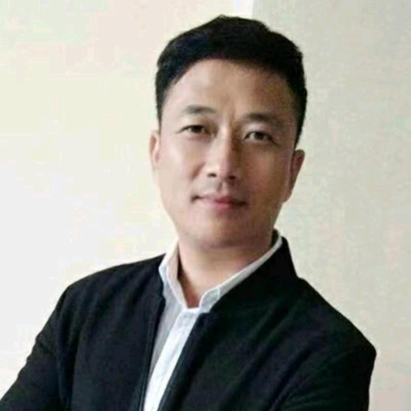 大表哥龙叔