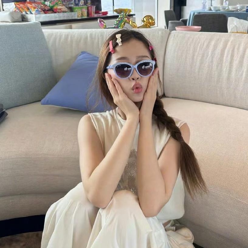 你也喜欢Esther吗？