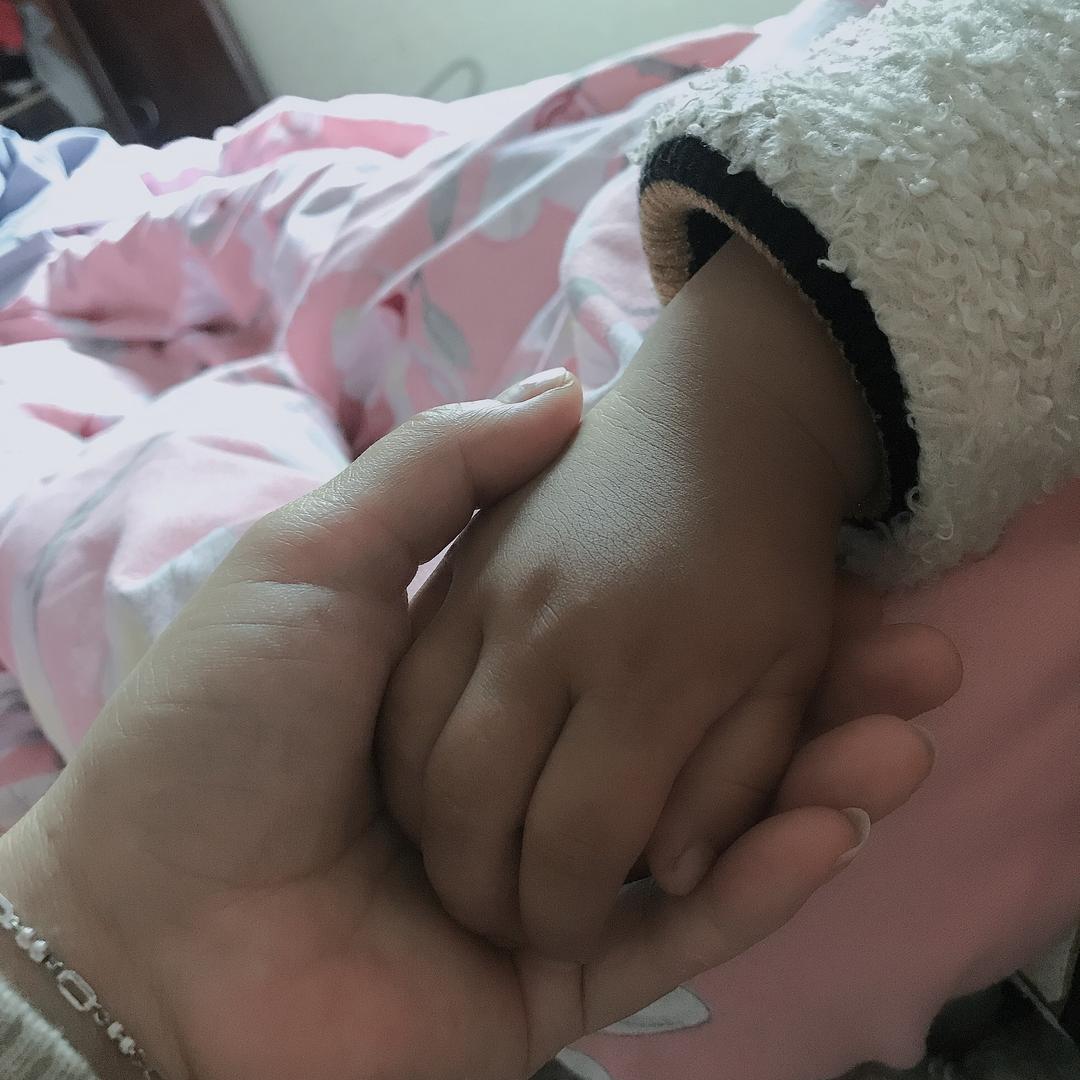 媱