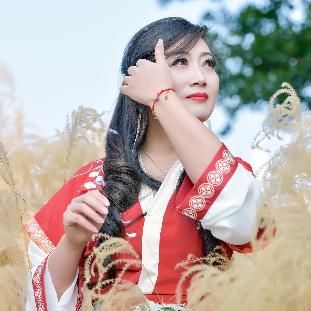 迟墨轻点