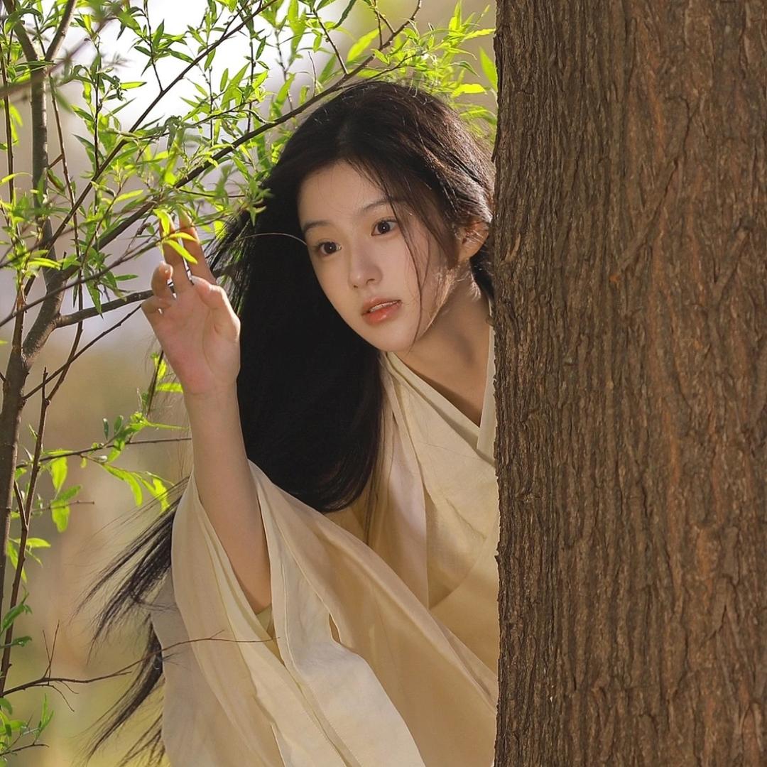 鸭头绿汉服妆造