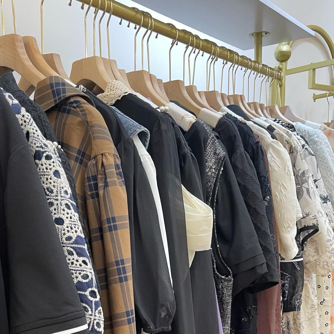 大码女装实体店甩货