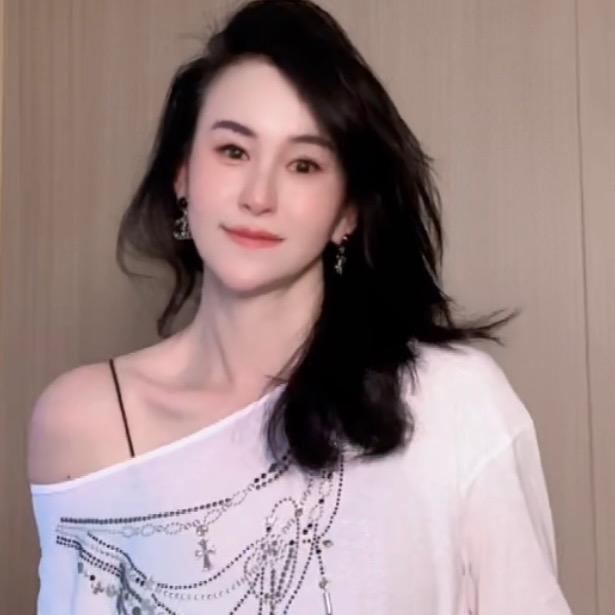 晴晴日常穿搭号