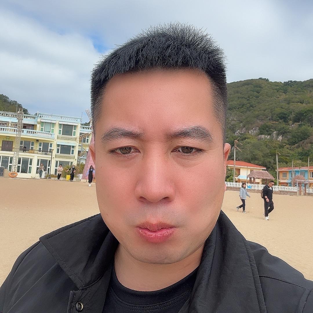 高飞  牧业