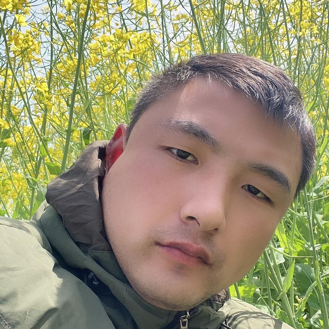 卖豆腐的大男孩