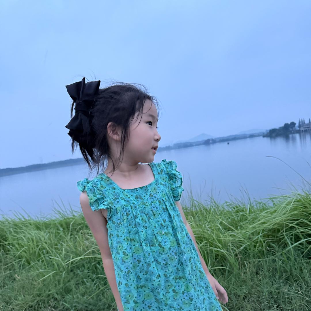 小，张