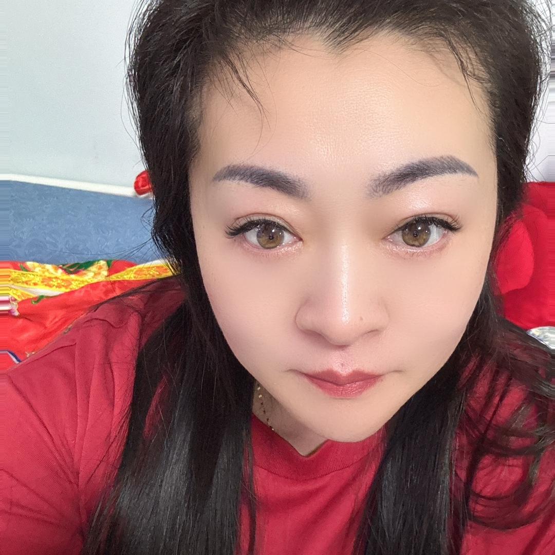 英子