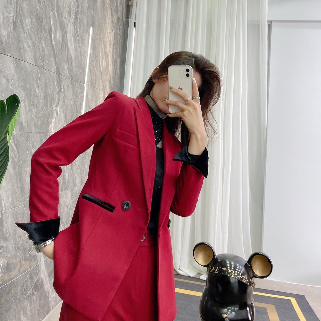 伊美女装