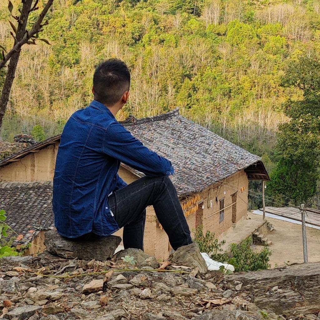 邱二少