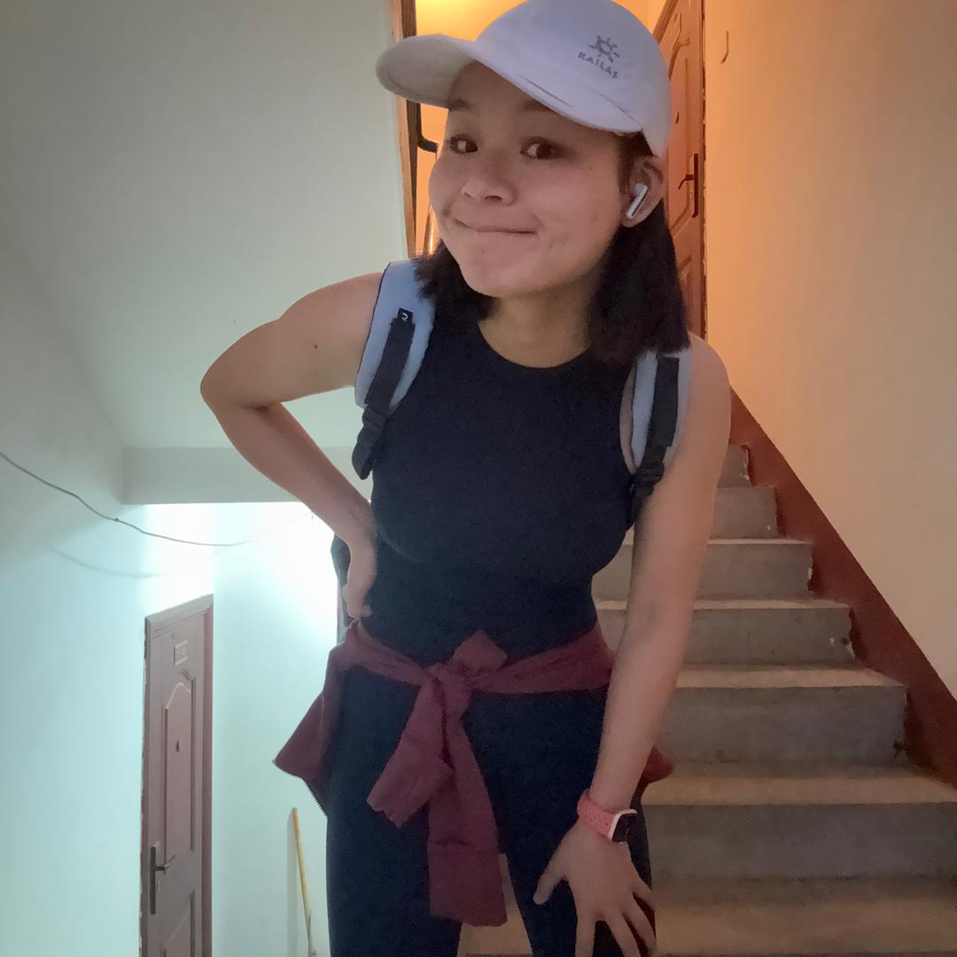 丹儿有四块腹肌