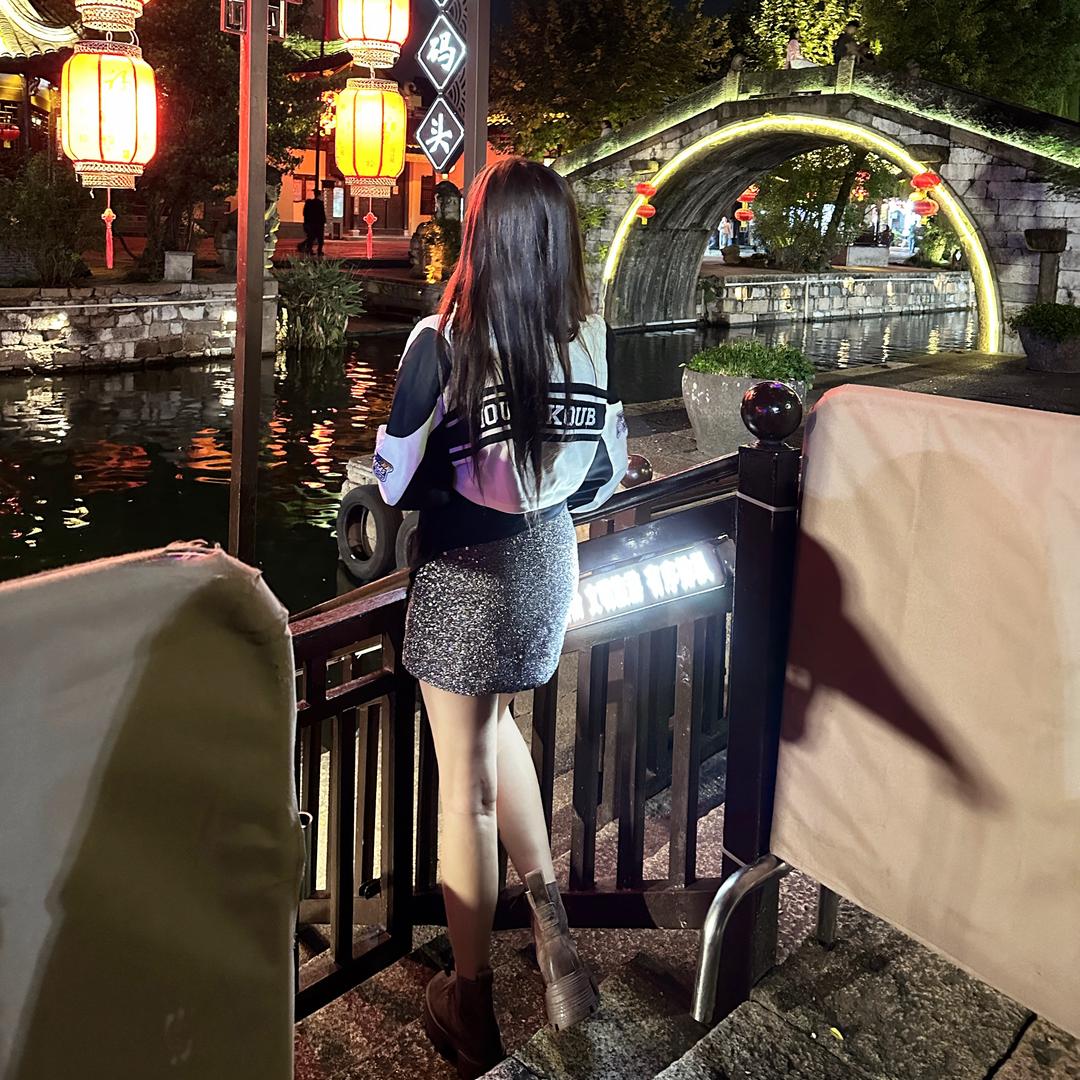 🌔.钱十八