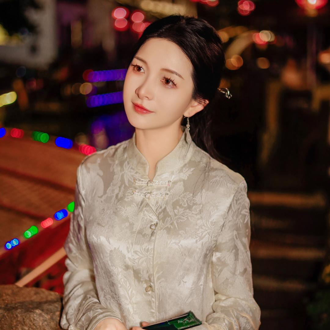 朱朱@