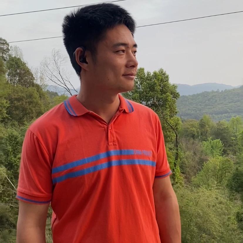 开化寺养牛羊的小马哥