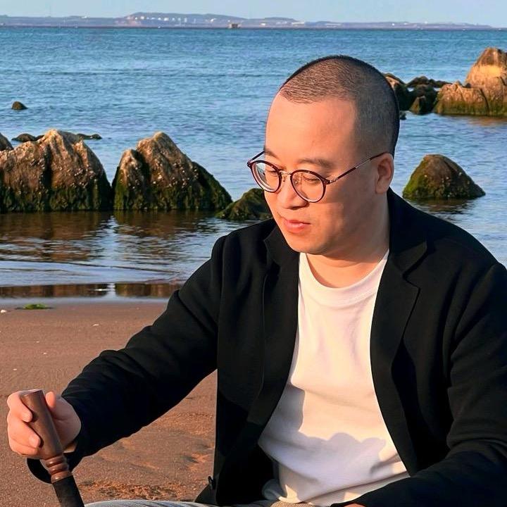 老郭在上班