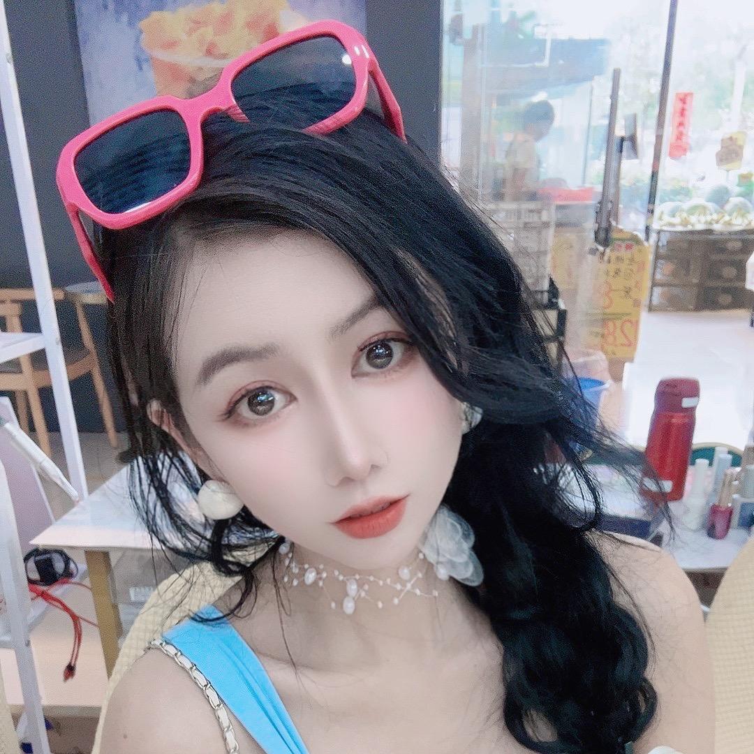 悠悠宋幸福老板娘