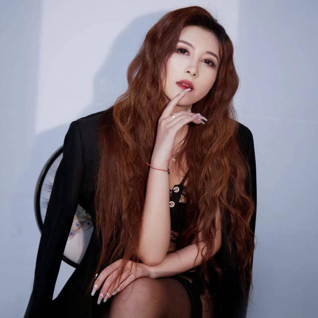 欣欣🎤雪乡双峰屯铁锅炖二人转大舞台