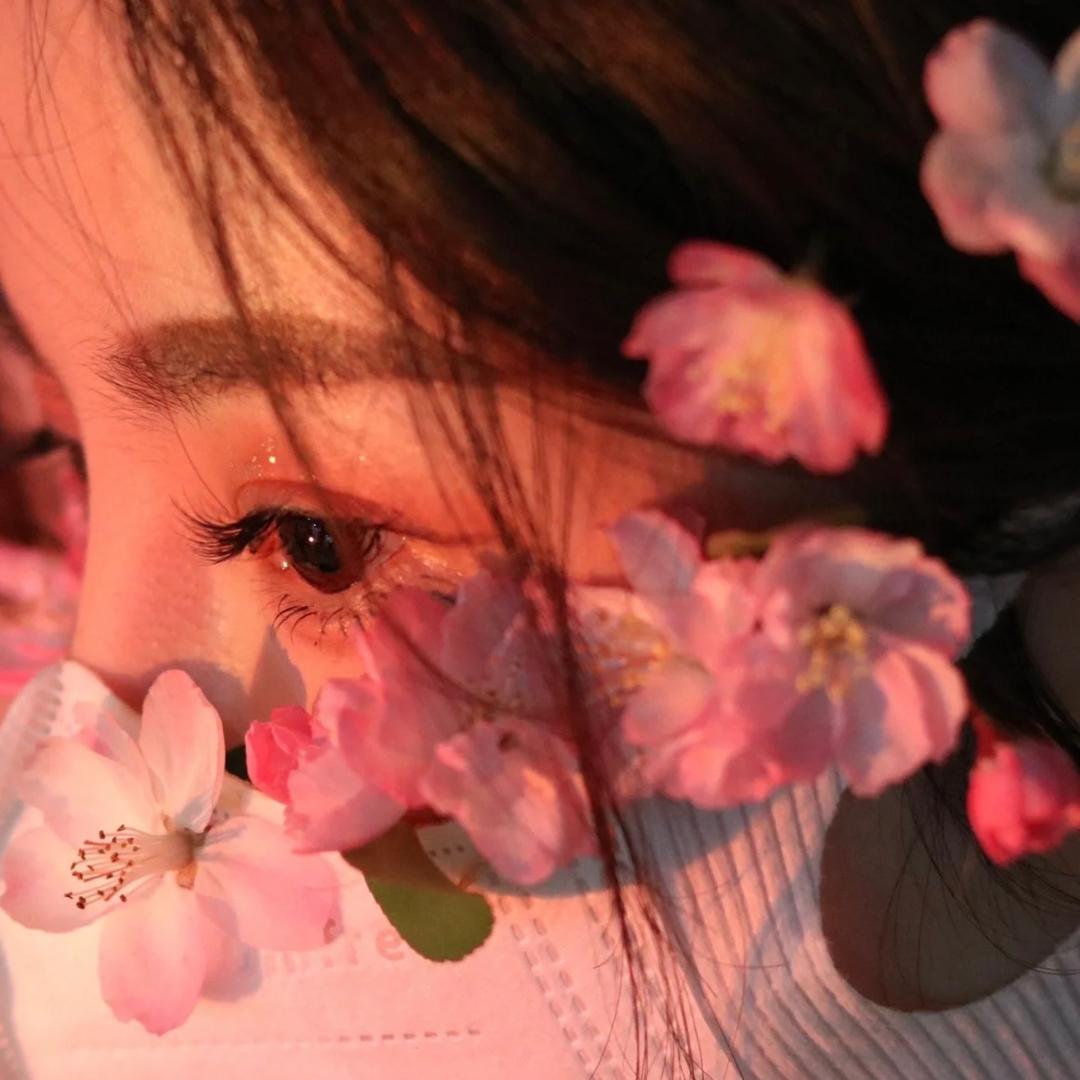 🌸爱笑的眼睛🌸