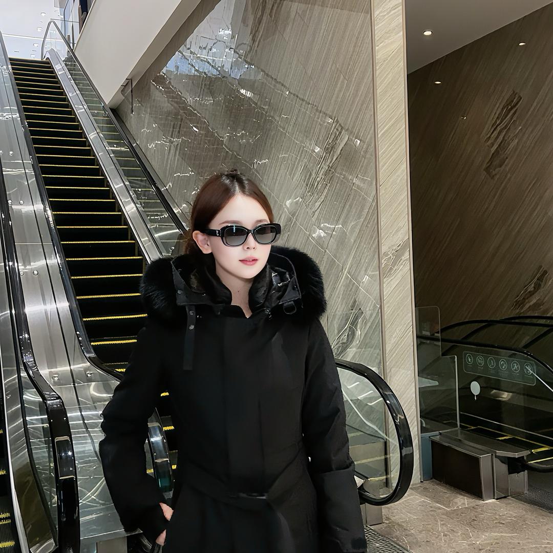 艾肉肉轻奢女装-RORO