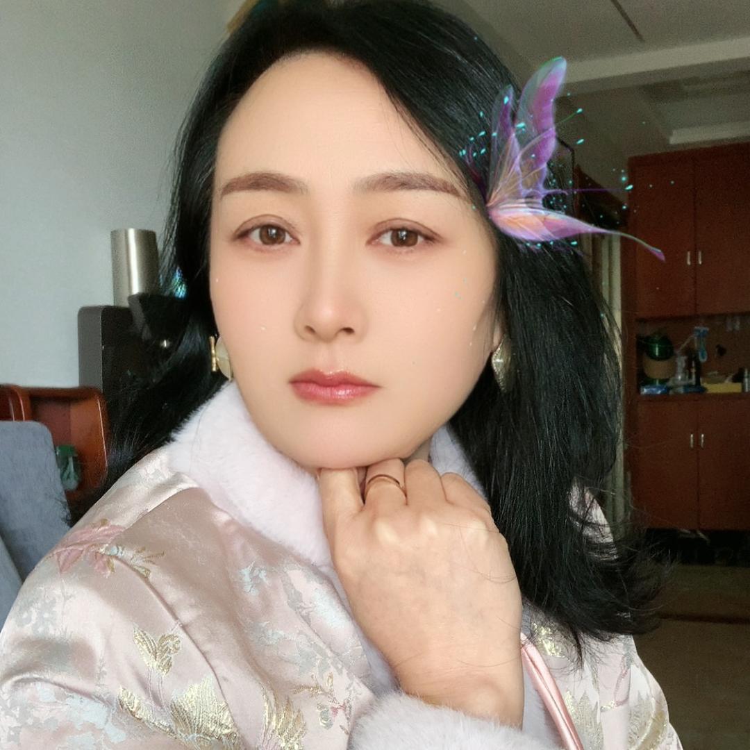 蓉 姐