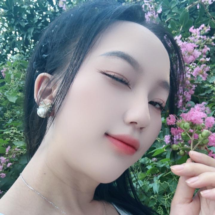 不爱说话的飞飞🍭