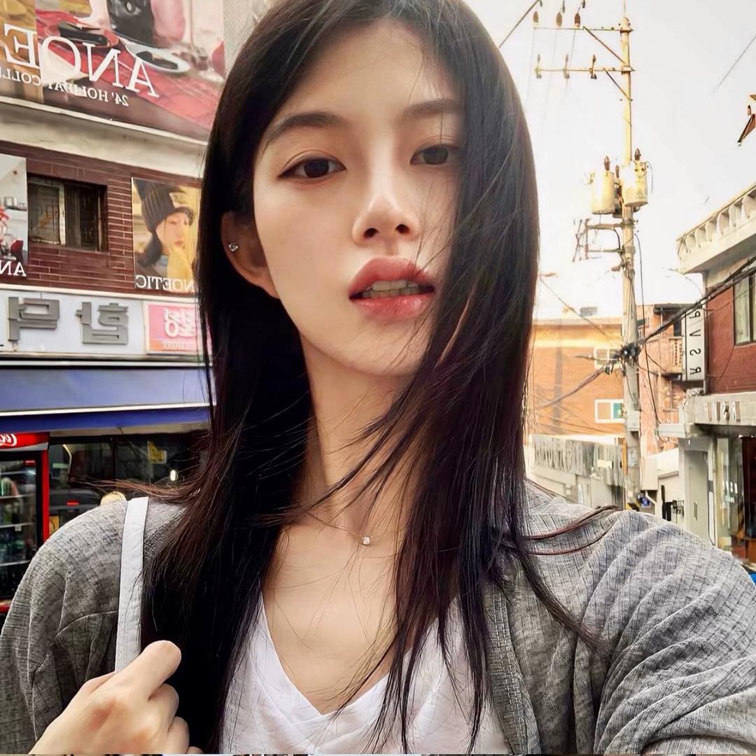 陈默凡