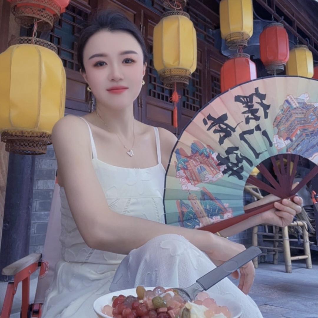 莫灿果服装商行