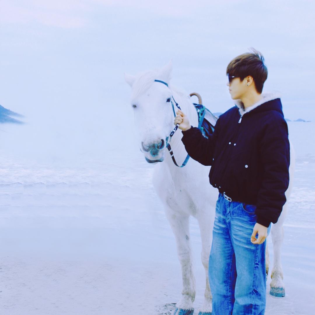 港惠米可-伯贤-专业烫染