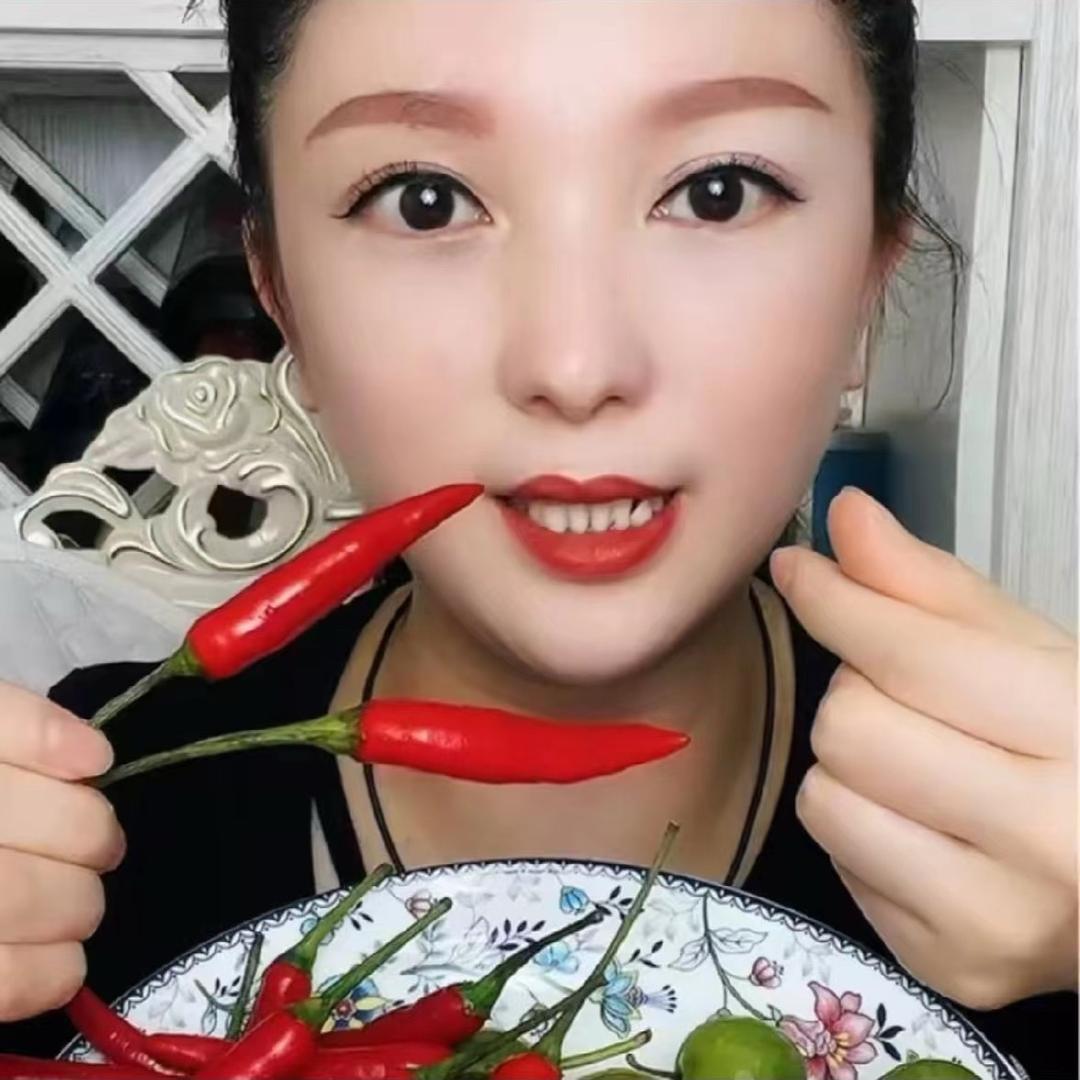 米粒爱吃辣