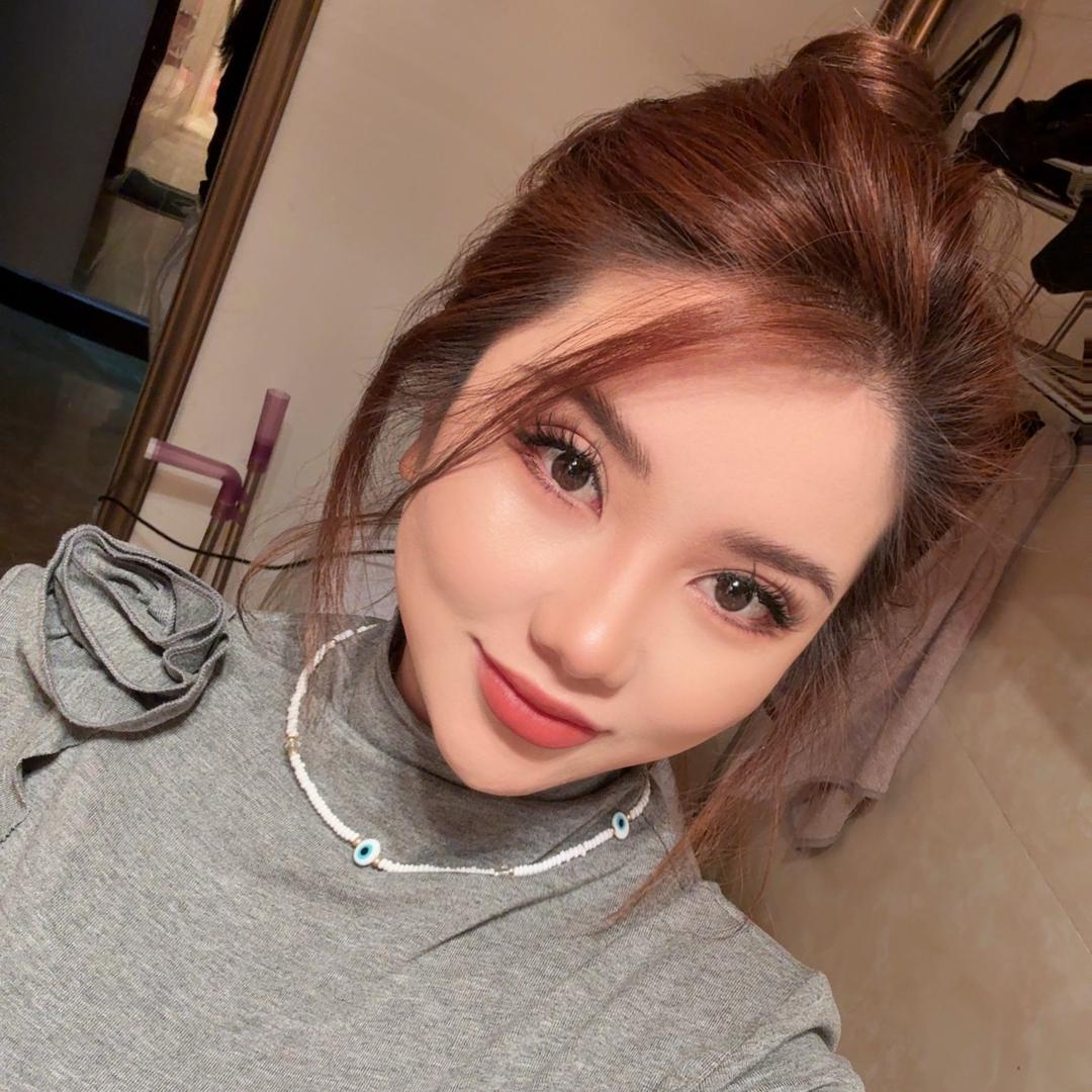 💁🏻‍♀️ arzu