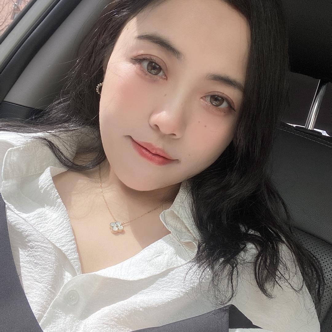 周肉肉品牌折扣女装