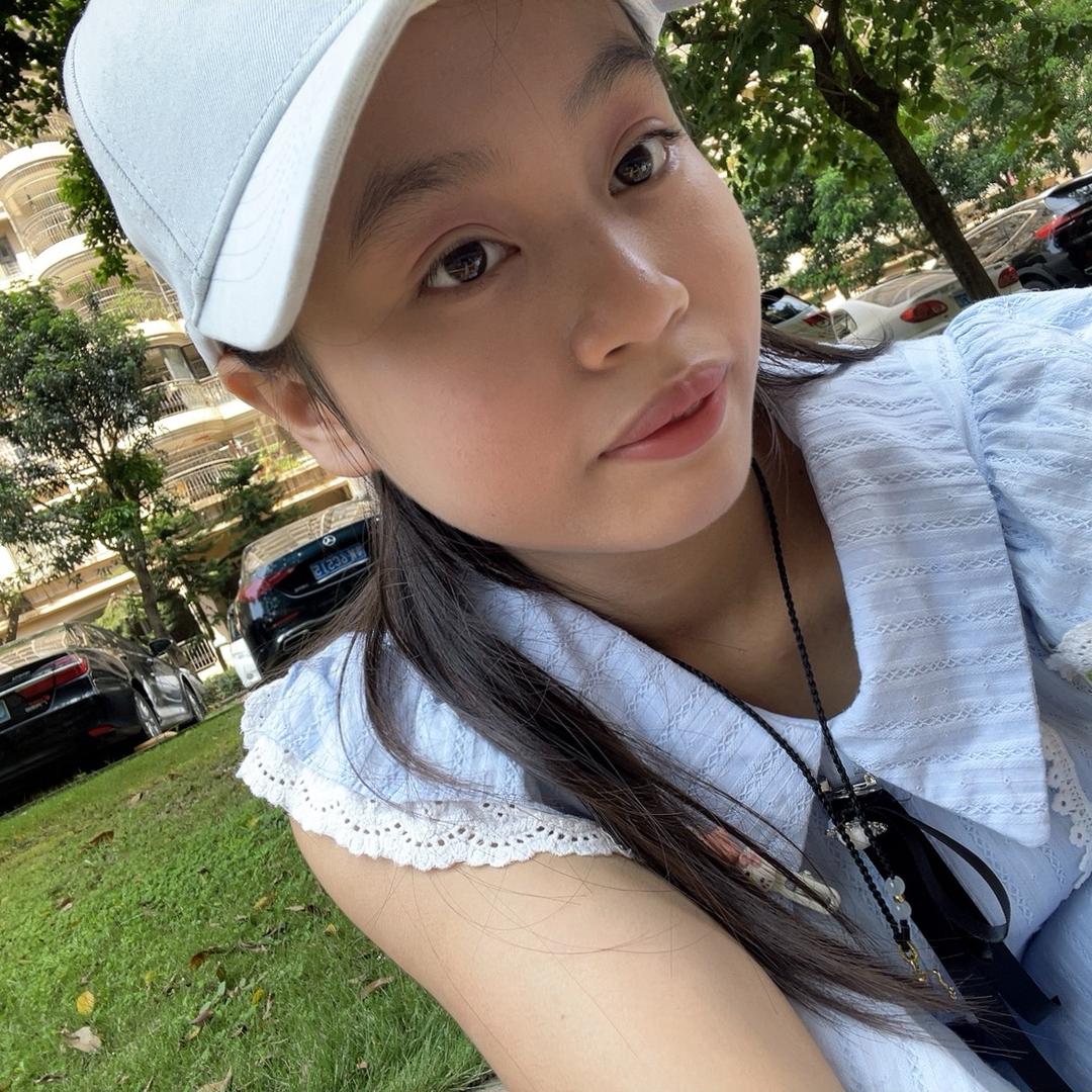 我是你的小跟班＾v＾