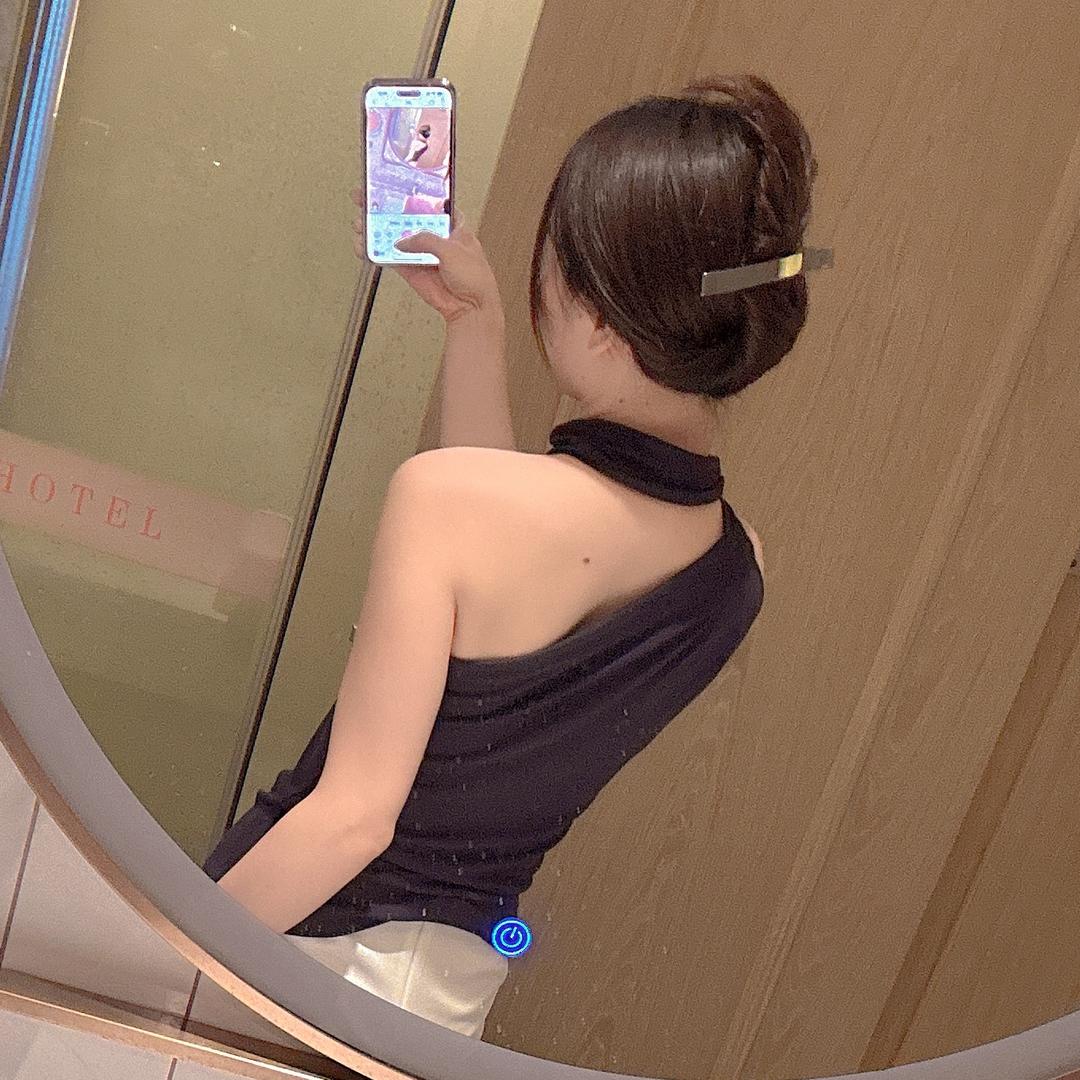（黄菇凉）