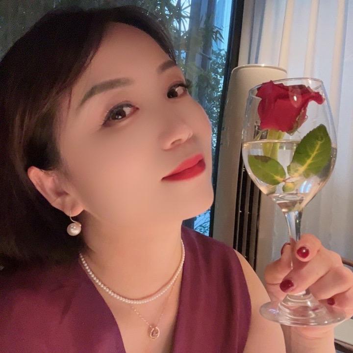 我就是静静💋💋