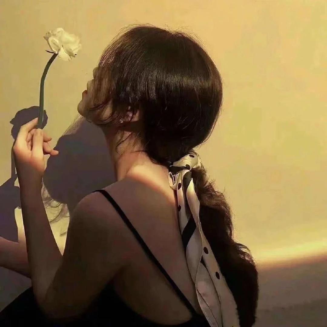 花开是片落泪的海